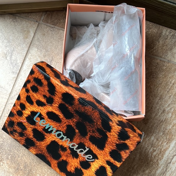 Nude block slides - Picture 5 of 5